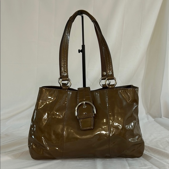 Coach Handbags - Coach Soho Patent Leather Carryall Bag Purse Z2399